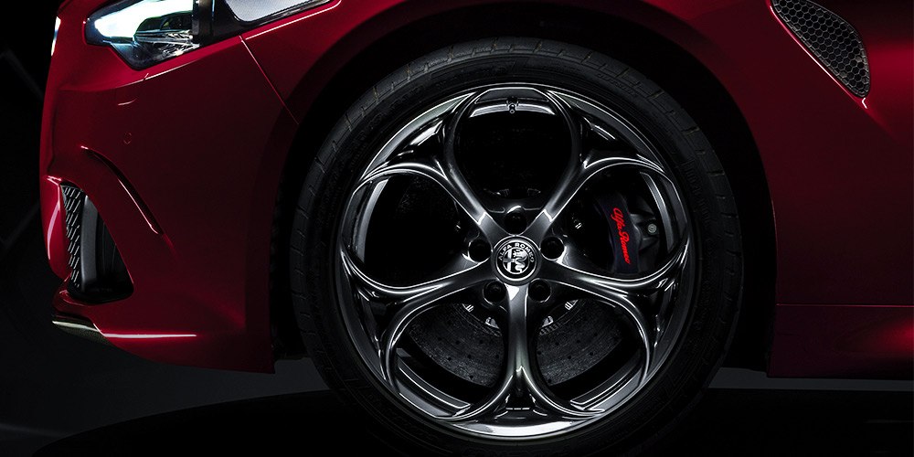 Close up of a Giulia QV alloy wheels