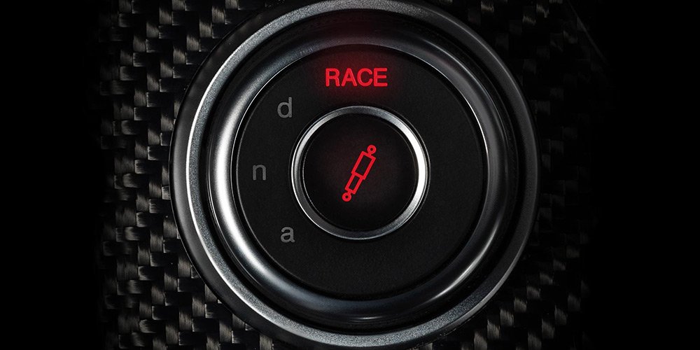 Close up of the Alfa Romeo DNA pro dial