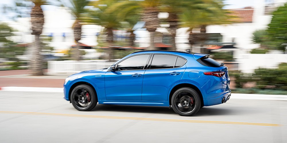 Side view of driving stelvio