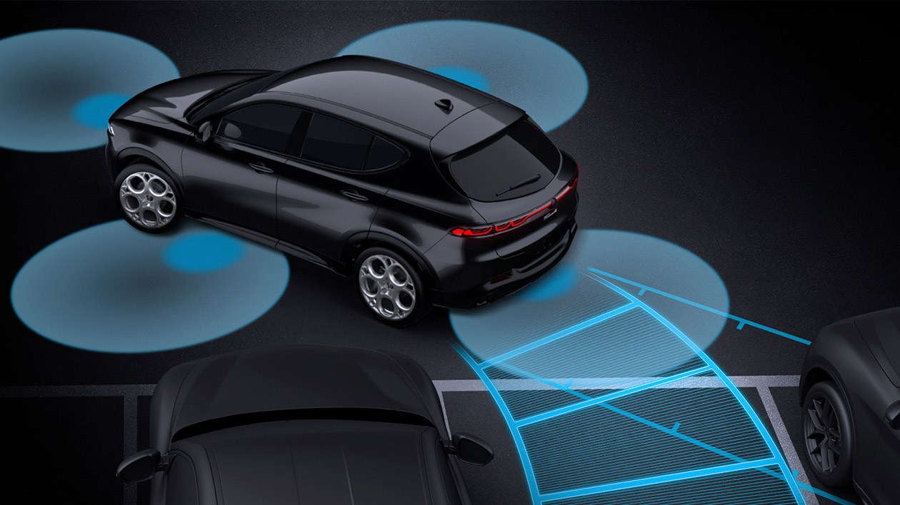 visualistaion of an Alfa Romeos reversing lines backing into a park